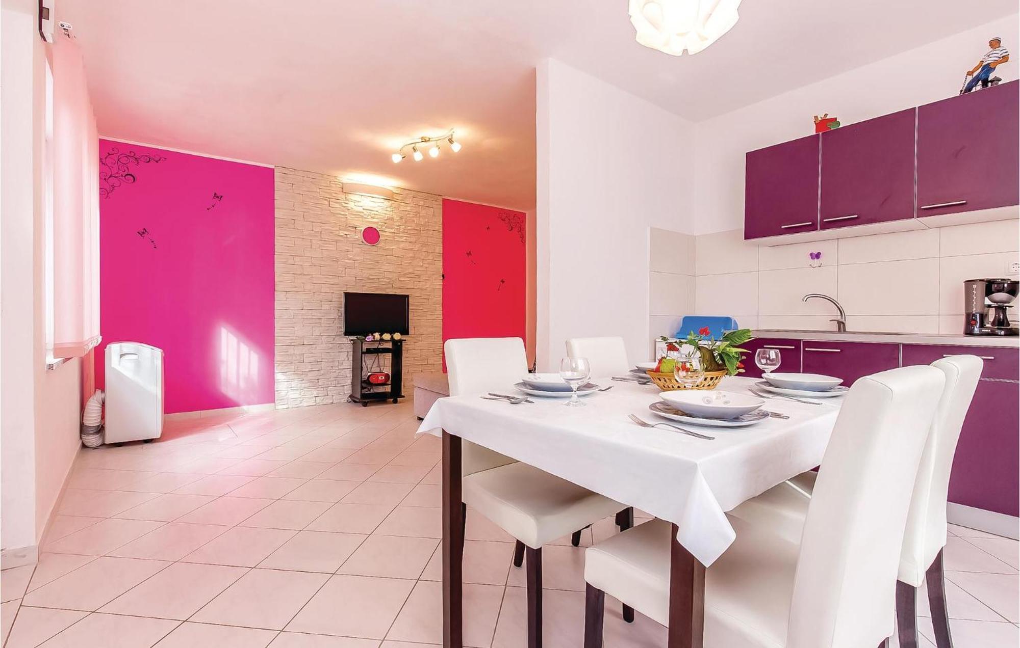 Awesome Apartment In Dobrinj With Wifi Экстерьер фото