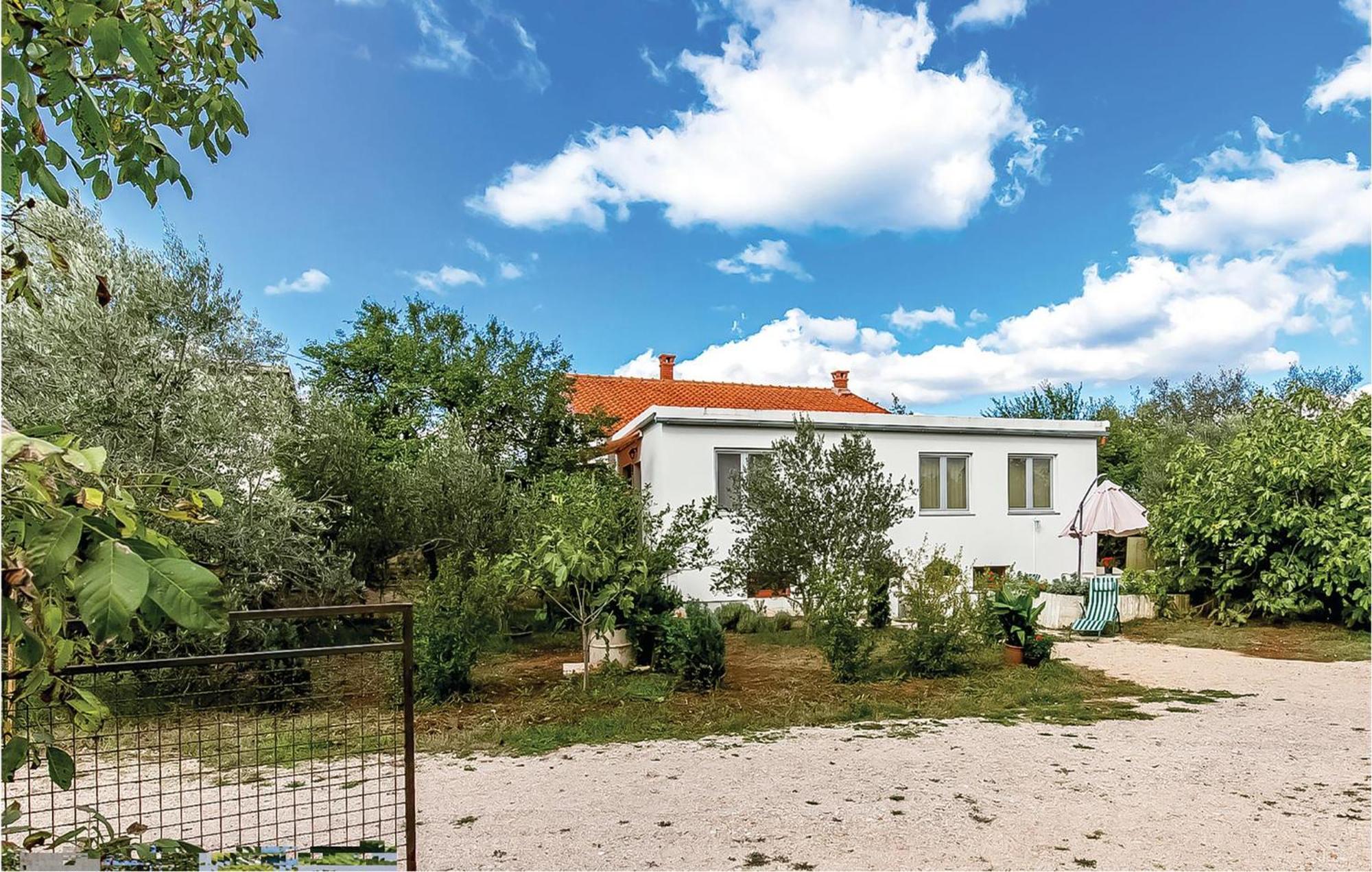 Awesome Apartment In Dobrinj With Wifi Экстерьер фото