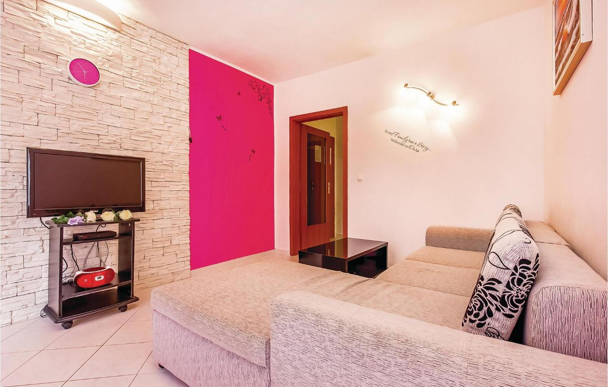 Awesome Apartment In Dobrinj With Wifi Экстерьер фото